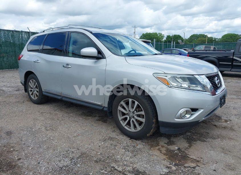 2014 Nissan Pathfinder SL (VIN 5N1AR2MM8EC702183) main photo