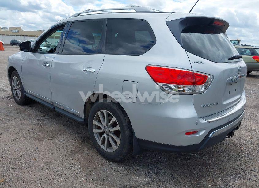 Photo 3 of 2014 Nissan Pathfinder SL (VIN 5N1AR2MM8EC702183)