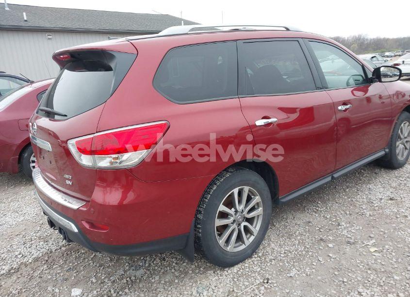 Photo 4 of 2014 Nissan Pathfinder SV (VIN 5N1AR2MM8EC722644)