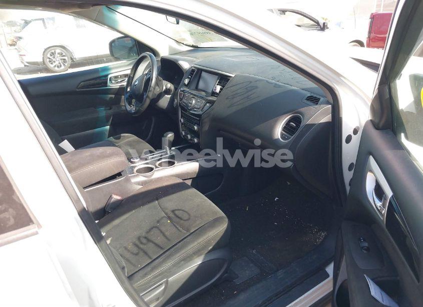 Photo 5 of 2014 Nissan Pathfinder SV (VIN 5N1AR2MM8EC727844)