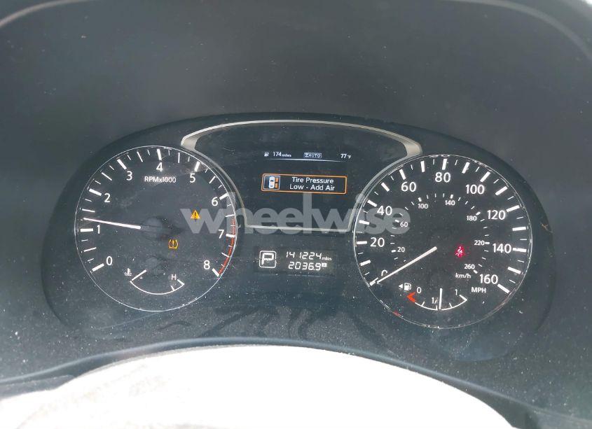 Photo 7 of 2014 Nissan Pathfinder SV (VIN 5N1AR2MM8EC727844)