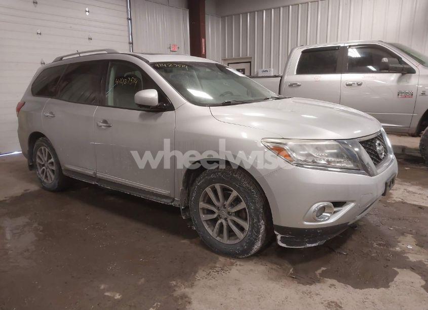 2015 Nissan Pathfinder SL (VIN 5N1AR2MM8FC613716) main photo