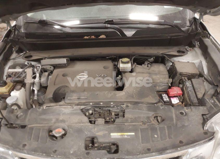 Photo 10 of 2015 Nissan Pathfinder SL (VIN 5N1AR2MM8FC613716)