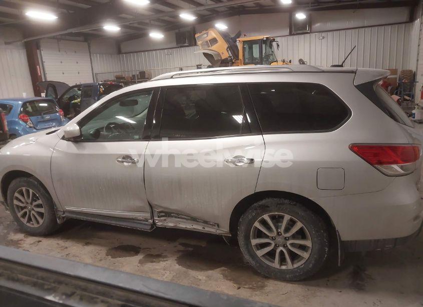 Photo 14 of 2015 Nissan Pathfinder SL (VIN 5N1AR2MM8FC613716)