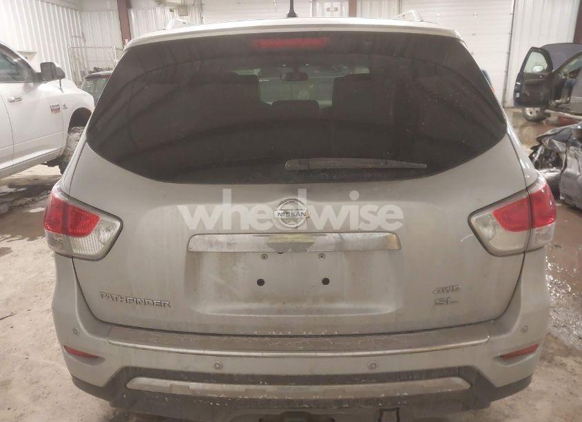 Photo 16 of 2015 Nissan Pathfinder SL (VIN 5N1AR2MM8FC613716)