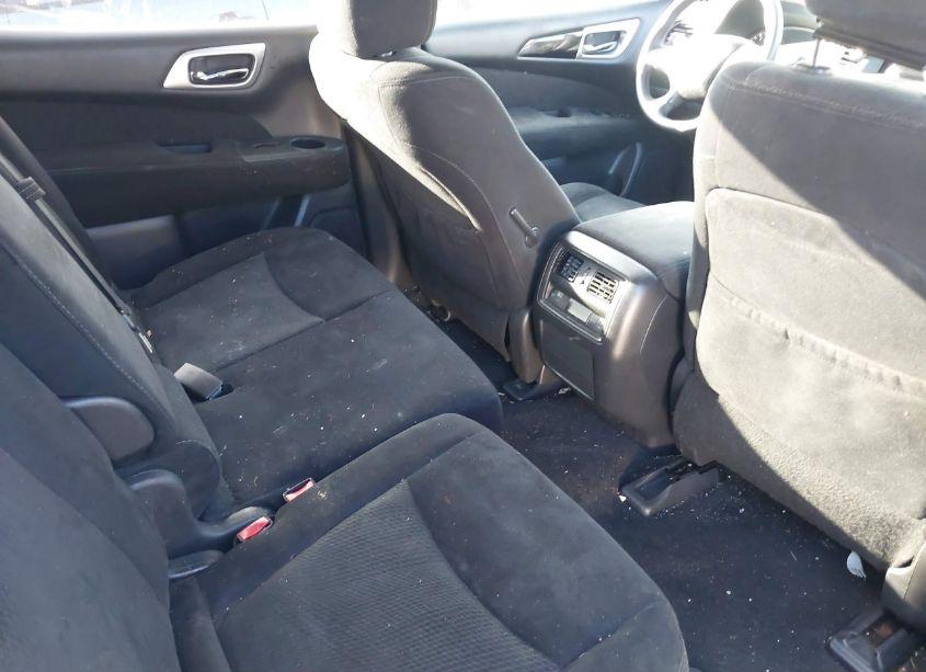 Photo 8 of 2015 Nissan Pathfinder S (VIN 5N1AR2MM8FC616602)