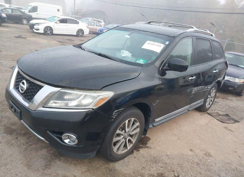 Photo 2 of 2015 Nissan Pathfinder SL (VIN 5N1AR2MM8FC619130)