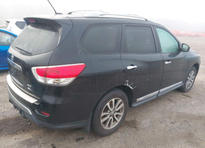 Photo 4 of 2015 Nissan Pathfinder SL (VIN 5N1AR2MM8FC619130)