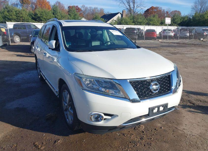 2015 Nissan Pathfinder PLATINUM (VIN 5N1AR2MM8FC695091) main photo