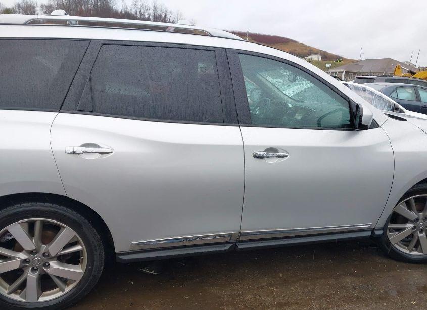 Photo 13 of 2015 Nissan Pathfinder PLATINUM (VIN 5N1AR2MM8FC708941)