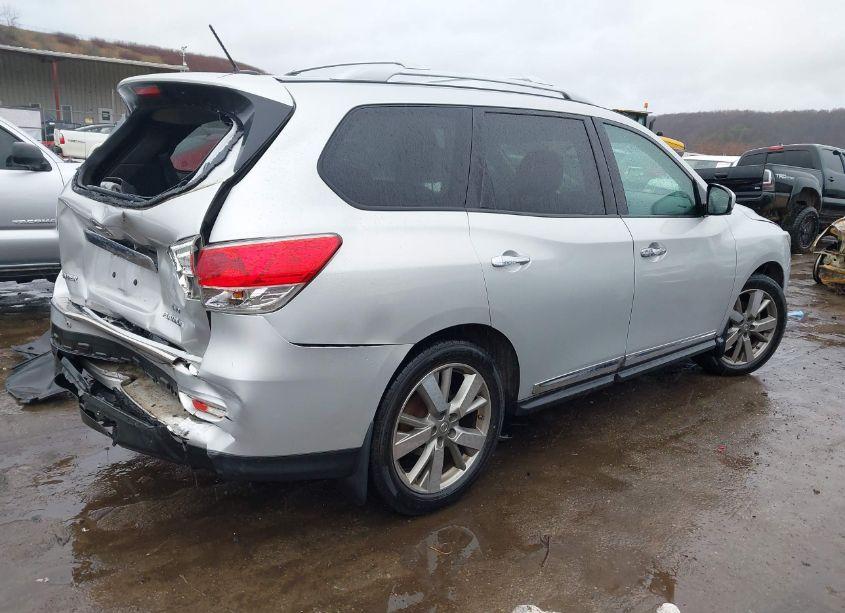 Photo 4 of 2015 Nissan Pathfinder PLATINUM (VIN 5N1AR2MM8FC708941)