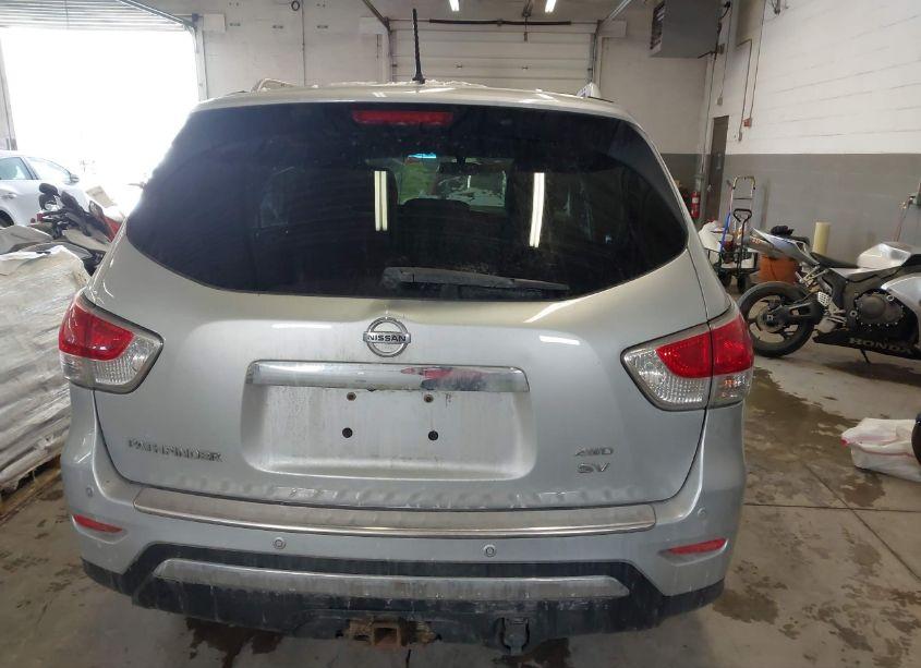 Photo 16 of 2016 Nissan Pathfinder SV (VIN 5N1AR2MM8GC614950)