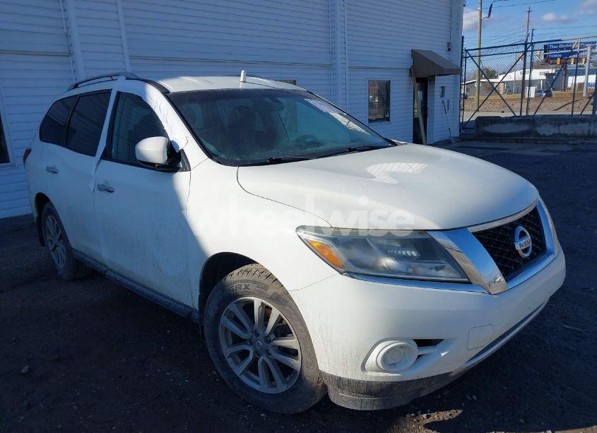 2016 Nissan Pathfinder S (VIN 5N1AR2MM8GC633630) main photo