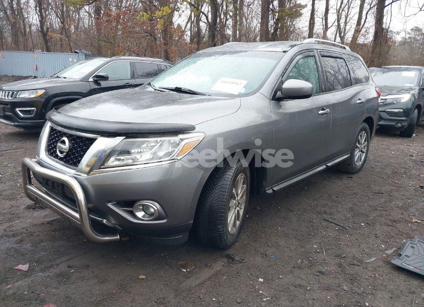 Photo 2 of 2016 Nissan Pathfinder PLATINUM/S/SL/SV (VIN 5N1AR2MM8GC640450)
