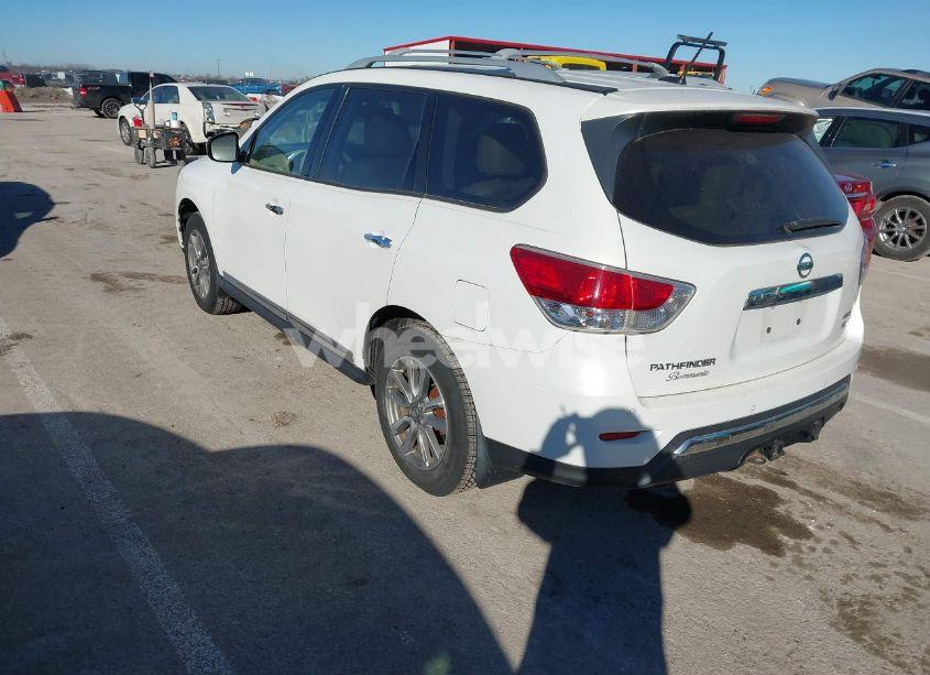 Photo 3 of 2013 Nissan Pathfinder SL (VIN 5N1AR2MM9DC603841)