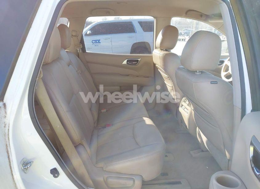 Photo 8 of 2013 Nissan Pathfinder SL (VIN 5N1AR2MM9DC603841)