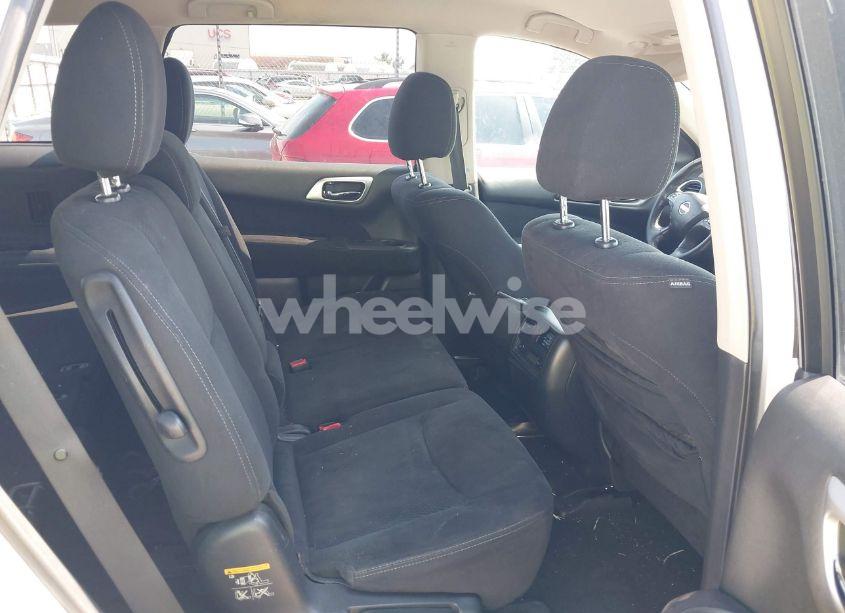 Photo 8 of 2013 Nissan Pathfinder SV (VIN 5N1AR2MM9DC607050)