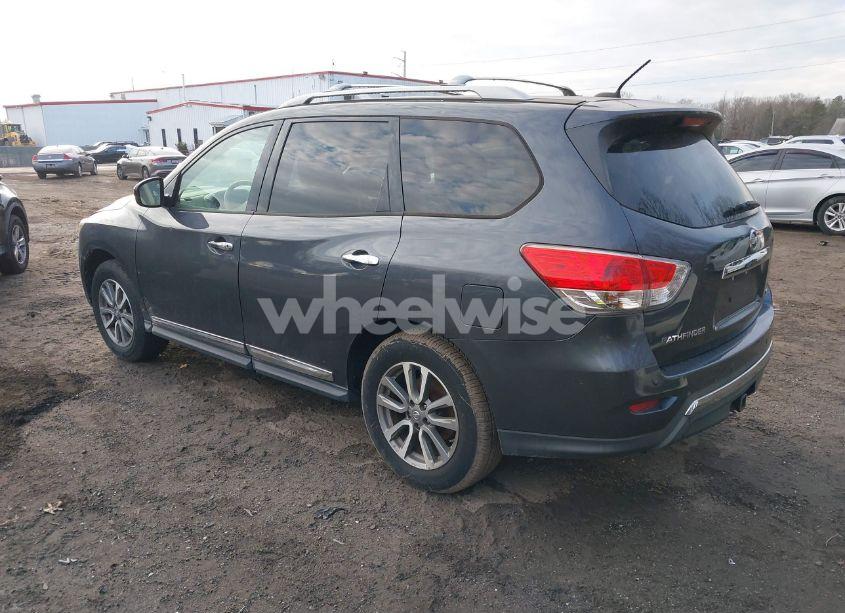 Photo 3 of 2013 Nissan Pathfinder SL (VIN 5N1AR2MM9DC609770)