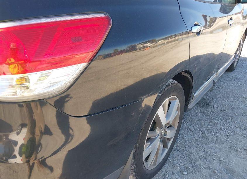 Photo 13 of 2013 Nissan Pathfinder PLATINUM (VIN 5N1AR2MM9DC646902)