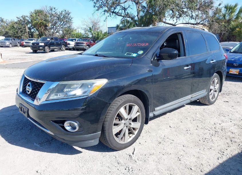 Photo 2 of 2013 Nissan Pathfinder PLATINUM (VIN 5N1AR2MM9DC646902)