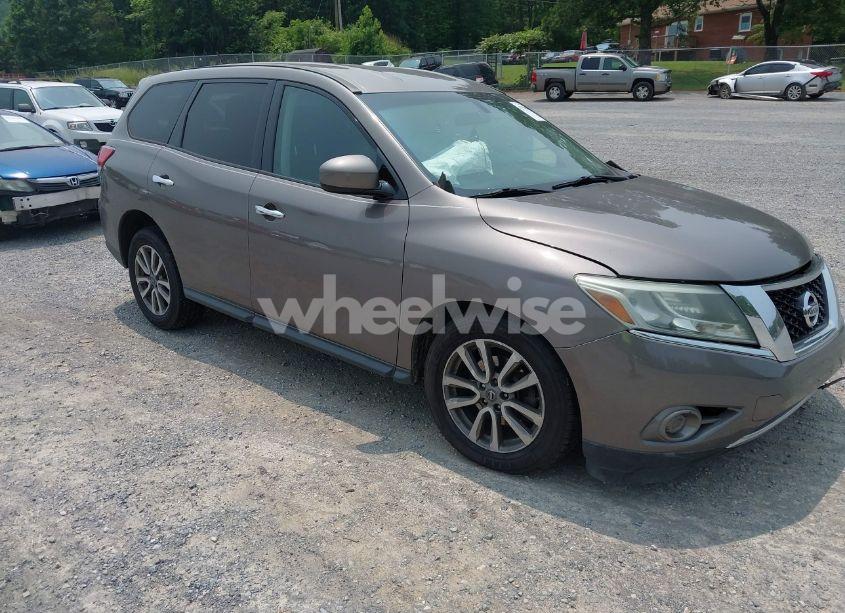 2013 Nissan Pathfinder S (VIN 5N1AR2MM9DC656765) main photo