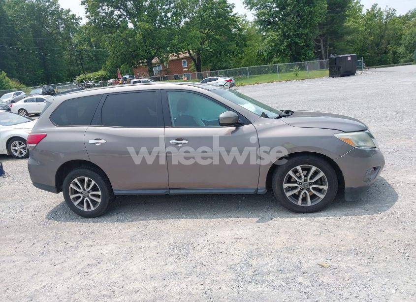 Photo 13 of 2013 Nissan Pathfinder S (VIN 5N1AR2MM9DC656765)