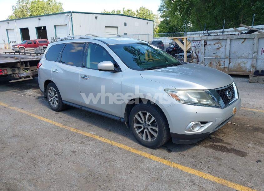 2013 Nissan Pathfinder SV (VIN 5N1AR2MM9DC664395) main photo