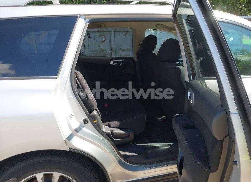 Photo 8 of 2013 Nissan Pathfinder SV (VIN 5N1AR2MM9DC664395)