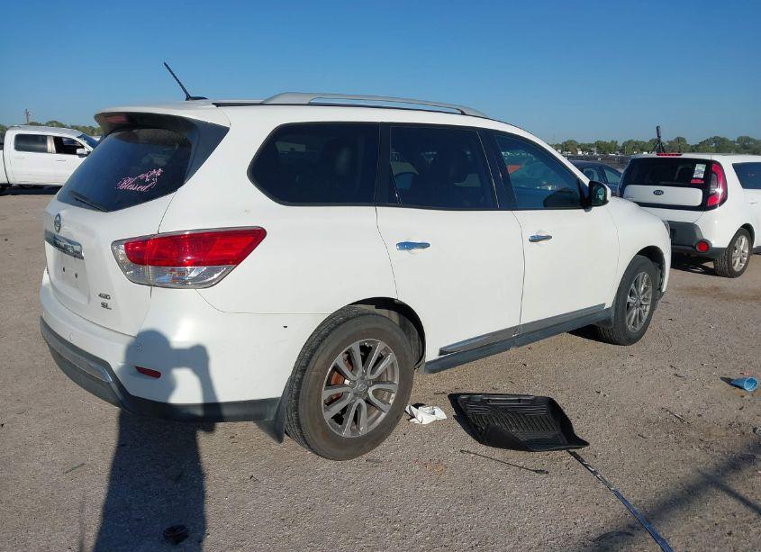 Photo 4 of 2013 Nissan Pathfinder SL (VIN 5N1AR2MM9DC673274)