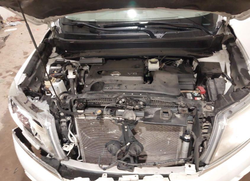 Photo 10 of 2013 Nissan Pathfinder SV (VIN 5N1AR2MM9DC688261)