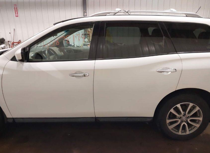 Photo 14 of 2013 Nissan Pathfinder SV (VIN 5N1AR2MM9DC688261)