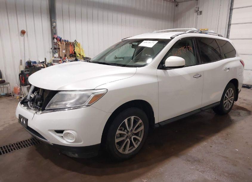 Photo 2 of 2013 Nissan Pathfinder SV (VIN 5N1AR2MM9DC688261)