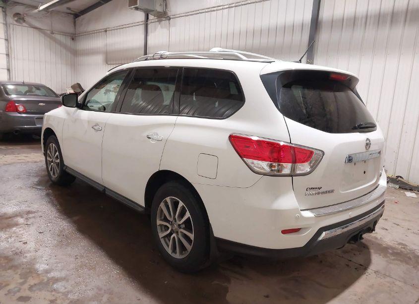 Photo 3 of 2013 Nissan Pathfinder SV (VIN 5N1AR2MM9DC688261)