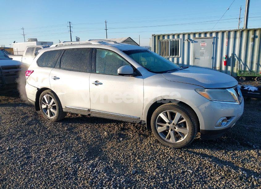 2014 Nissan Pathfinder PLATINUM (VIN 5N1AR2MM9EC676855) main photo