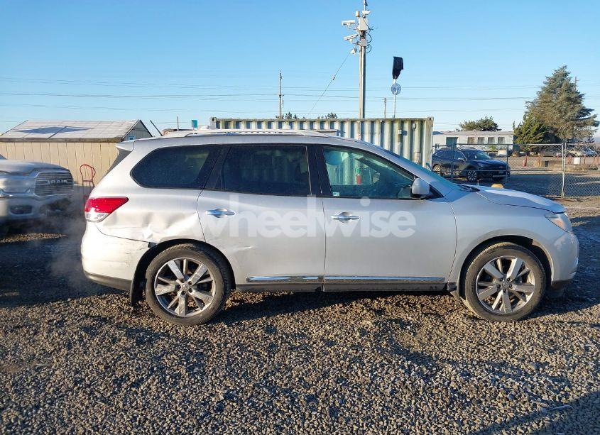 Photo 13 of 2014 Nissan Pathfinder PLATINUM (VIN 5N1AR2MM9EC676855)