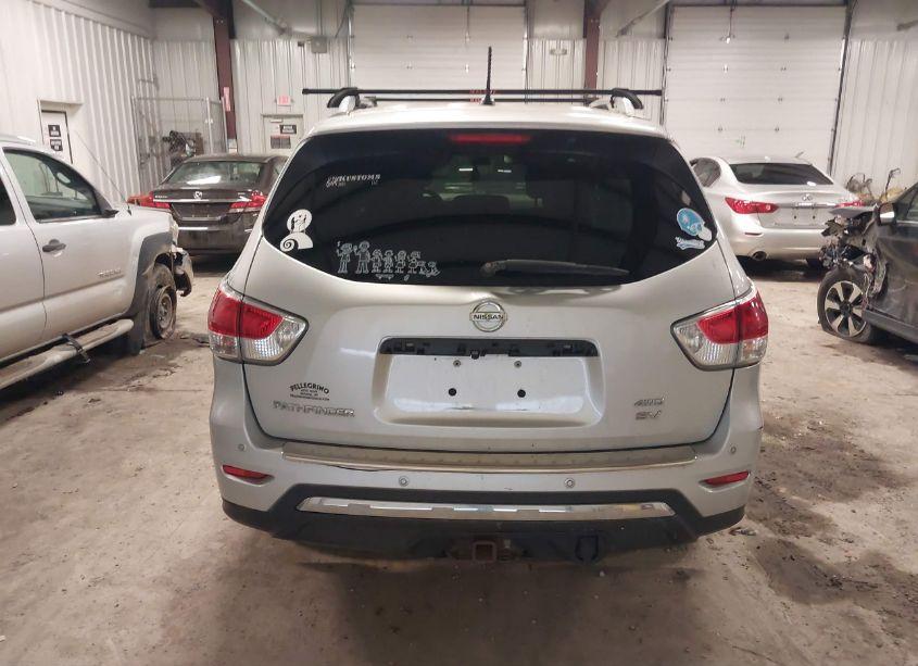 Photo 16 of 2014 Nissan Pathfinder SV (VIN 5N1AR2MM9EC689265)