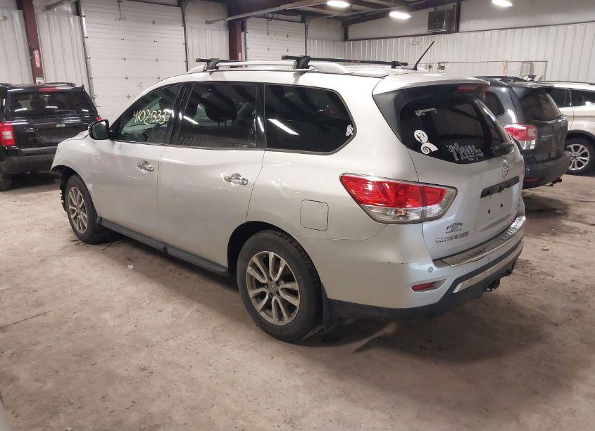 Photo 3 of 2014 Nissan Pathfinder SV (VIN 5N1AR2MM9EC689265)