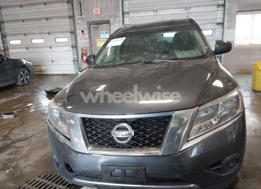 Photo 12 of 2014 Nissan Pathfinder SV (VIN 5N1AR2MM9EC694210)