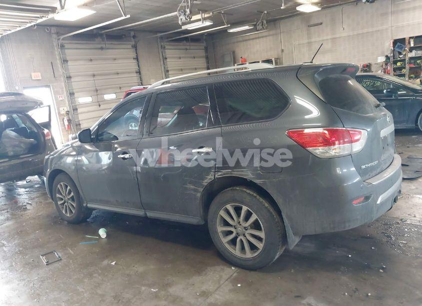 Photo 14 of 2014 Nissan Pathfinder SV (VIN 5N1AR2MM9EC694210)
