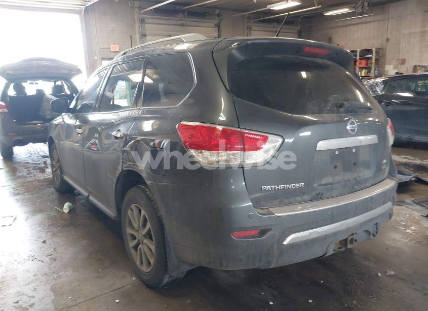 Photo 3 of 2014 Nissan Pathfinder SV (VIN 5N1AR2MM9EC694210)