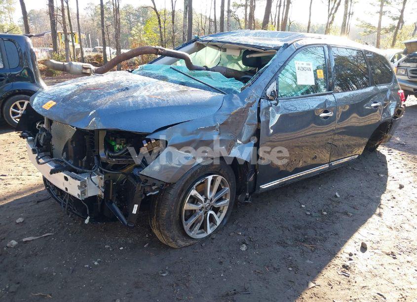 Photo 2 of 2014 Nissan Pathfinder SL (VIN 5N1AR2MM9EC695938)