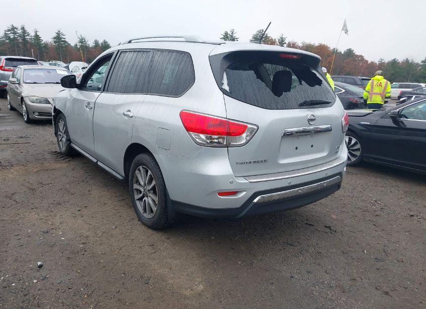 Photo 3 of 2014 Nissan Pathfinder SV (VIN 5N1AR2MM9EC706145)