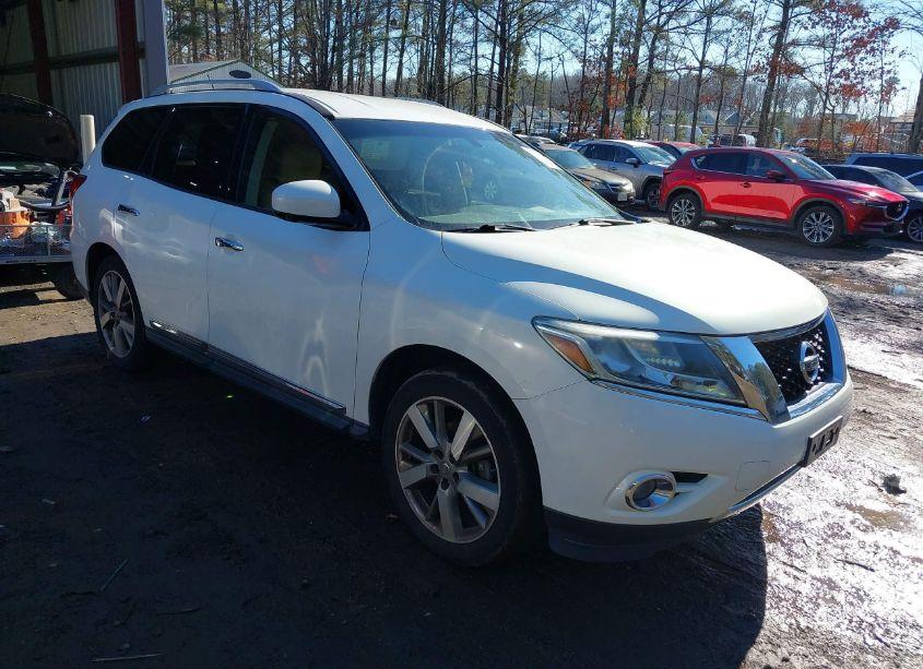 2014 Nissan Pathfinder PLATINUM/S/SL/SV (VIN 5N1AR2MM9EC707358) main photo