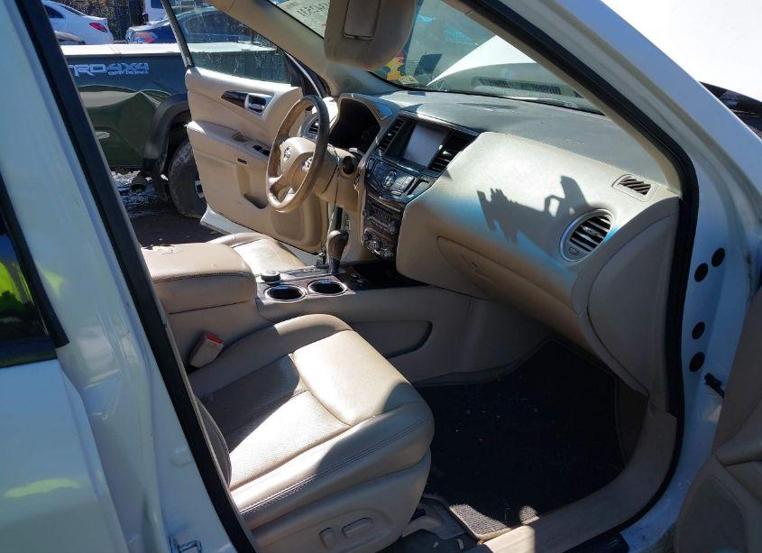 Photo 5 of 2014 Nissan Pathfinder PLATINUM/S/SL/SV (VIN 5N1AR2MM9EC707358)