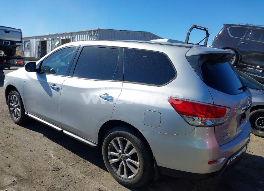 Photo 3 of 2014 Nissan Pathfinder S (VIN 5N1AR2MM9EC710664)