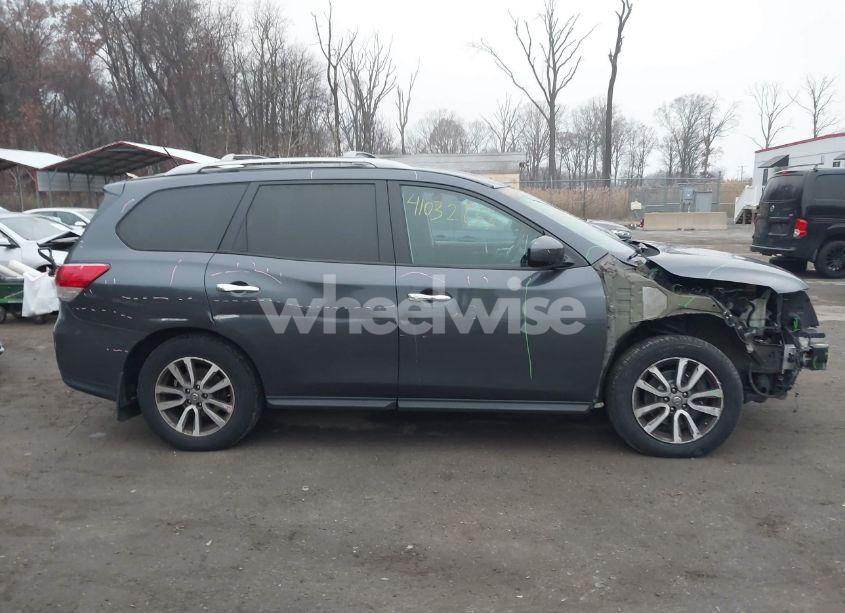 Photo 14 of 2014 Nissan Pathfinder SV (VIN 5N1AR2MM9EC725665)