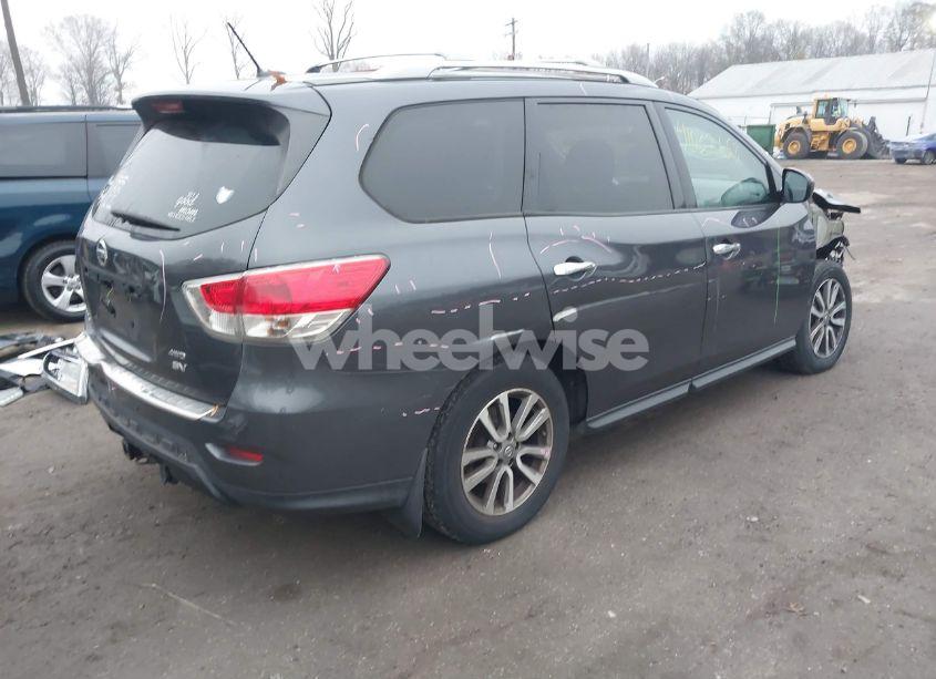 Photo 4 of 2014 Nissan Pathfinder SV (VIN 5N1AR2MM9EC725665)