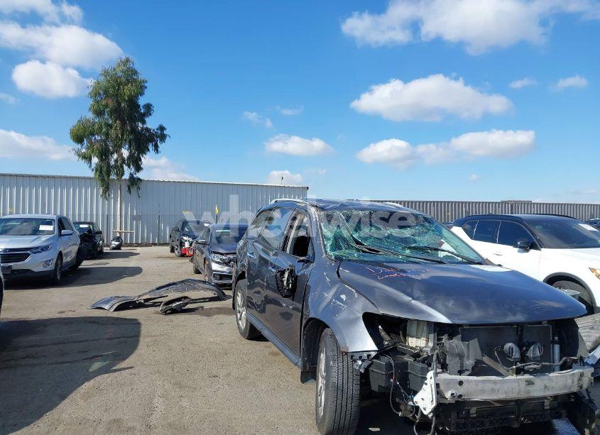 Photo 6 of 2014 Nissan Pathfinder SV (VIN 5N1AR2MM9EC734849)