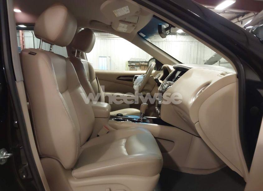 Photo 5 of 2015 Nissan Pathfinder SL (VIN 5N1AR2MM9FC632565)