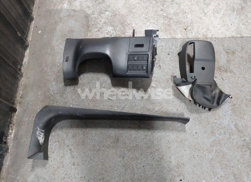 Photo 11 of 2015 Nissan Pathfinder SV (VIN 5N1AR2MM9FC663072)